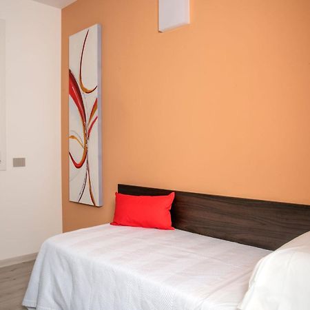 Camelot Red - Appartamenti Verona Luaran gambar