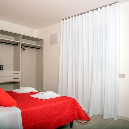 Camelot Red - Appartamenti Verona Luaran gambar
