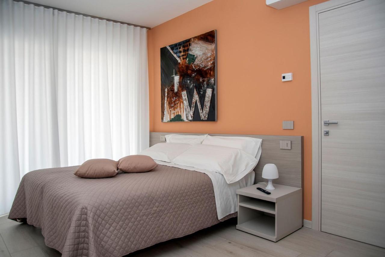 Camelot Red - Appartamenti Verona Luaran gambar